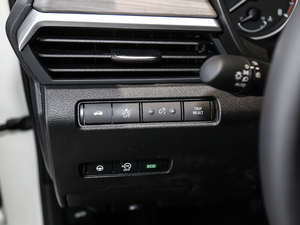 20212.0L XL Upper AD1 I п؅^