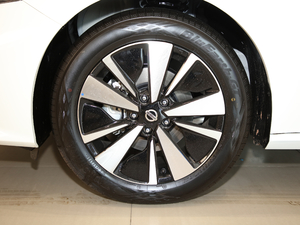 20212.0T XL Upper AD1 I(lng) (x)(ji)^