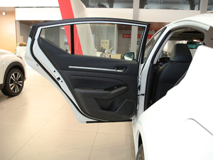 20212.0T XL Upper AD1 I(lng) g