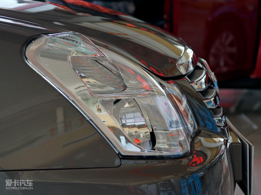 2010��܎�� 1.6L AT ���A�촰��