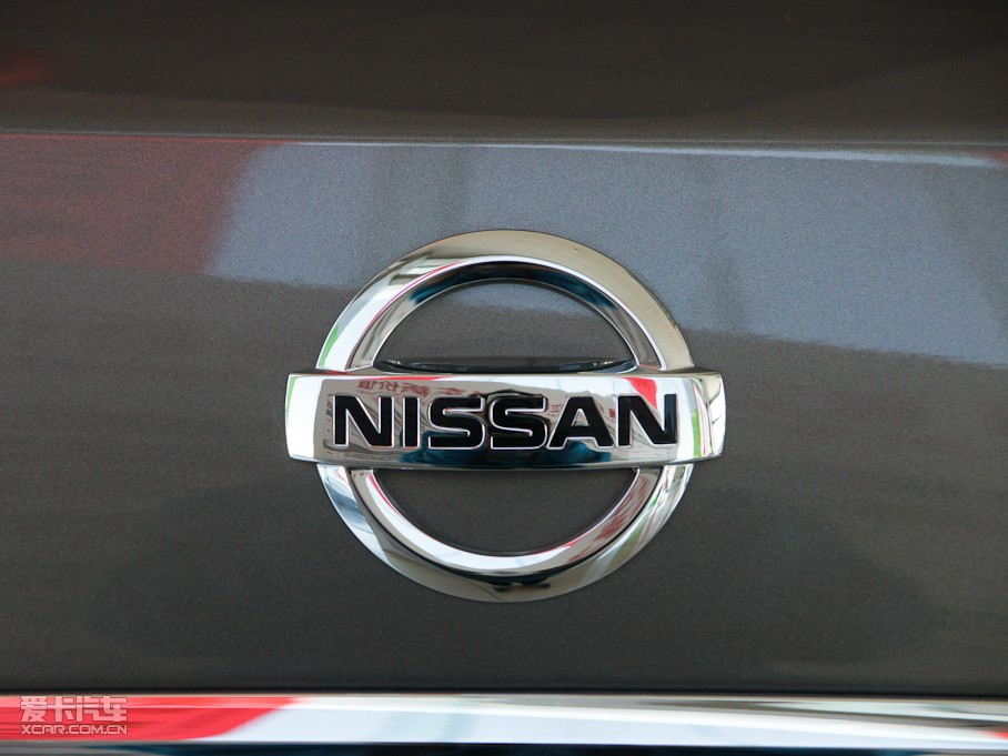 2010��܎�� 1.6L AT ���A�촰��