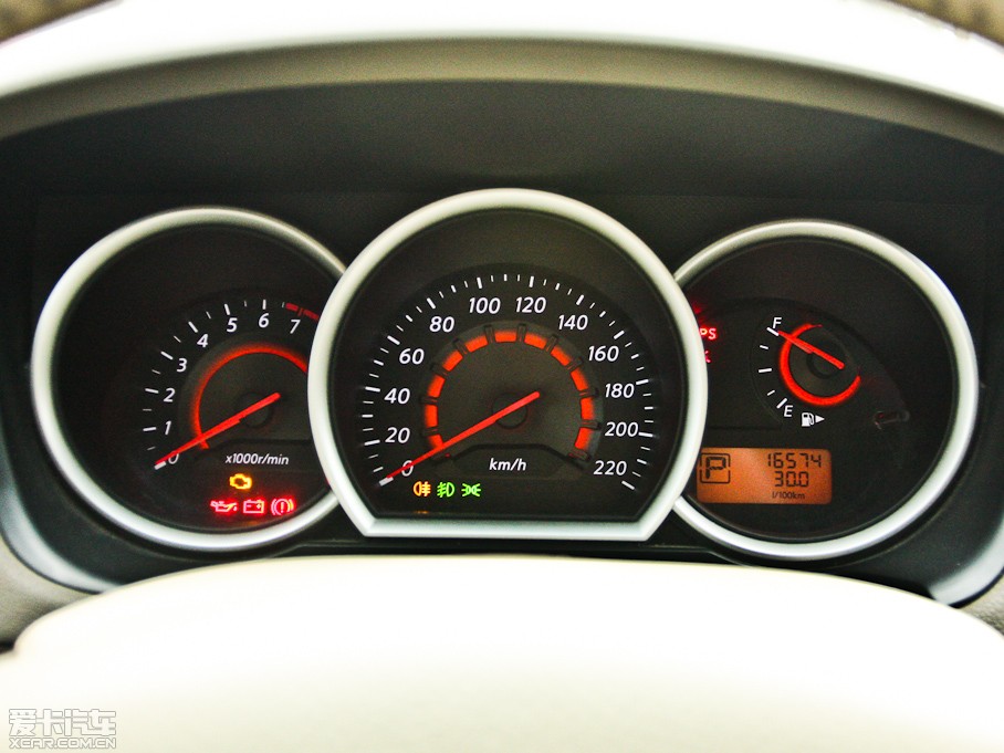 2010܎ 2.0L CVT Ƽ
