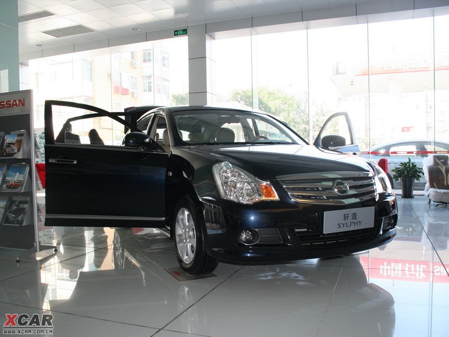 2010款轩逸经典2.0l cvt 科技天窗版