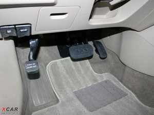 2010款2.0L CVT 科技版 空间座椅
