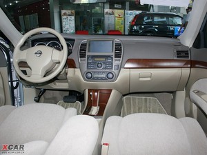 2010款1.6L AT 舒适版 内饰全景