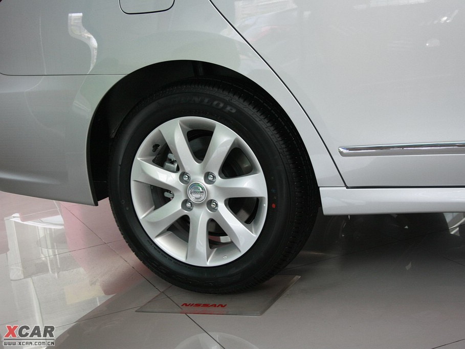 2010��܎�� 1.6L AT ���m��