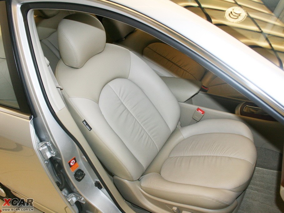 2010܎ 2.0L CVT Ƽ