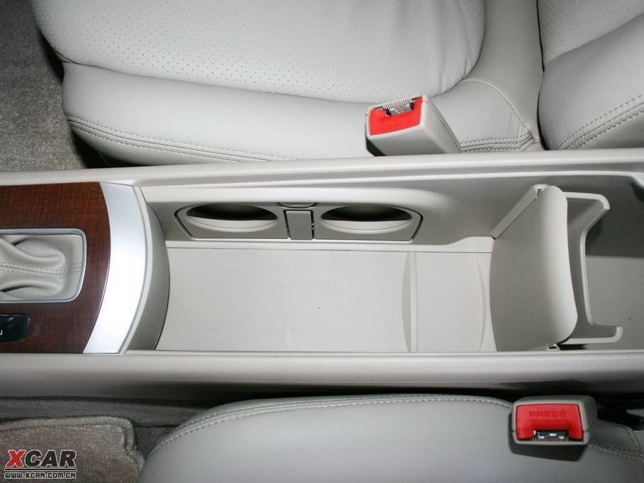 2010܎ 2.0L CVT Ƽ촰