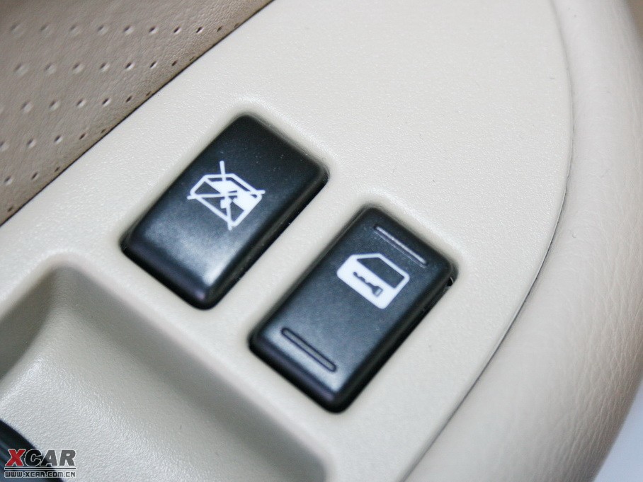 2010܎ 2.0L CVT Ƽ촰