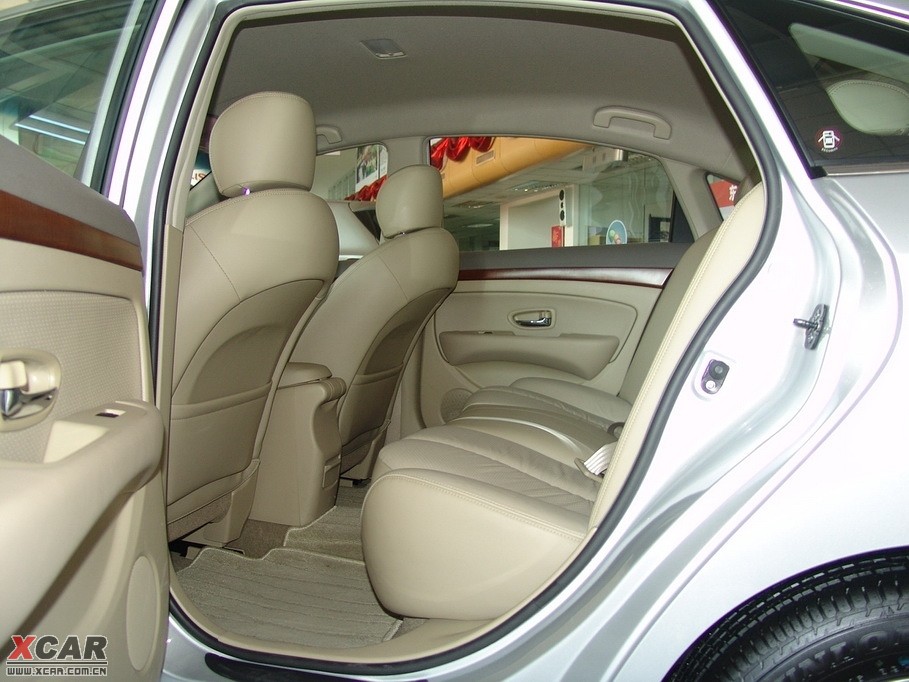 2010܎ 2.0L CVT Ƽ