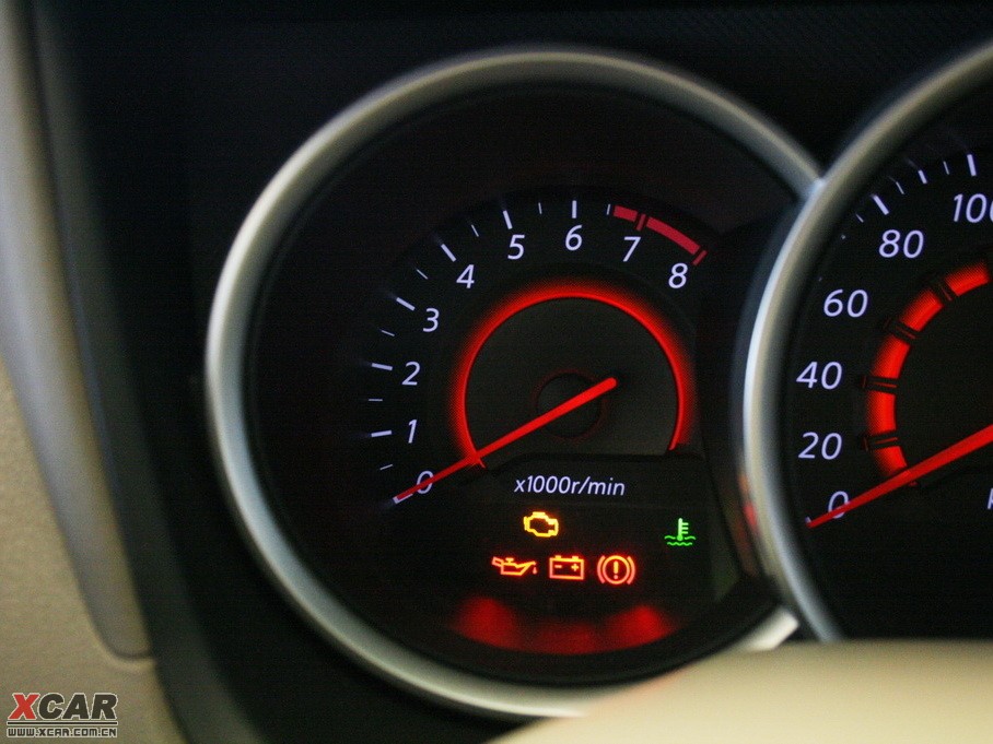 2010܎ 2.0L CVT Ƽ
