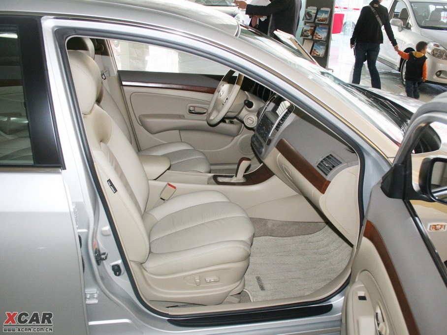 2010܎ 2.0L CVT Ƽ
