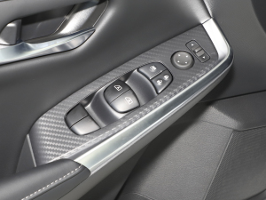 2022款1.6L XL CVT悦享版 主驾车窗控制区	