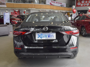 2022款1.6L XL CVT智享版 正后	