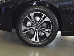 2022款1.6L XL CVT智享版 轮圈