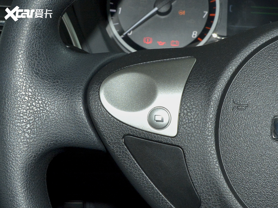 2022܎ (jng) 1.6XE CVTm