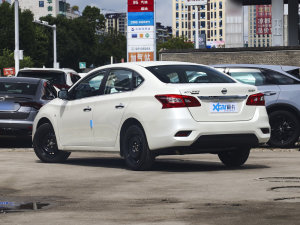 2022款经典 1.6XE 手动舒适版 左后45度