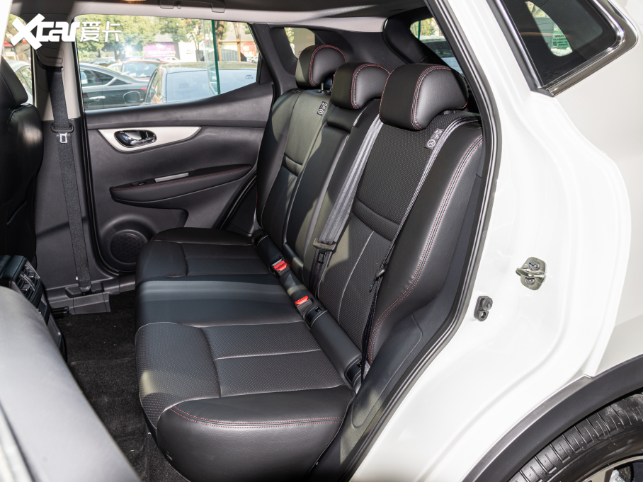 2022п 2.0L CVT XV Prem.A