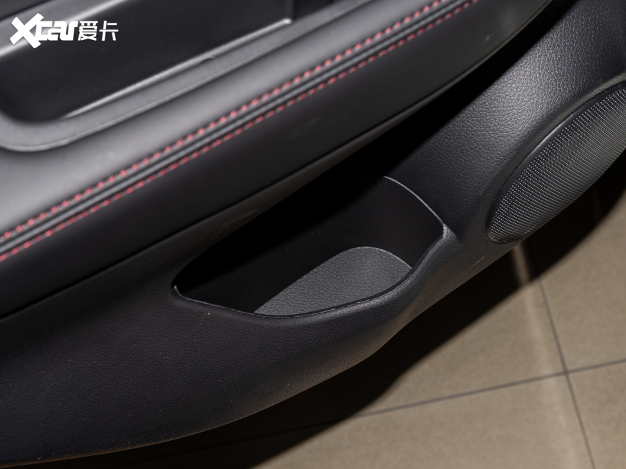 2022п 2.0L CVT XV Prem.A