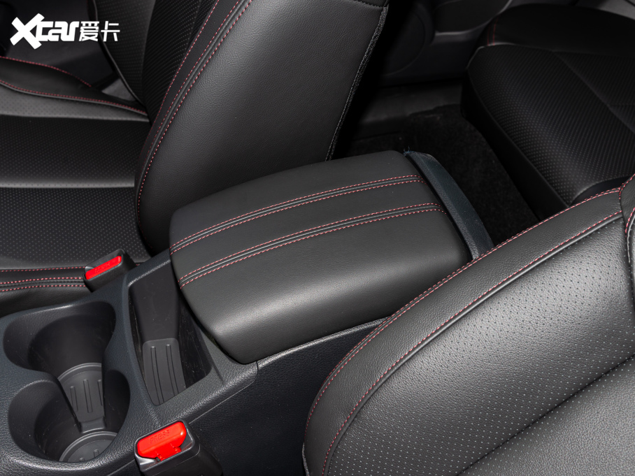 2022п 2.0L CVT XV Prem.A