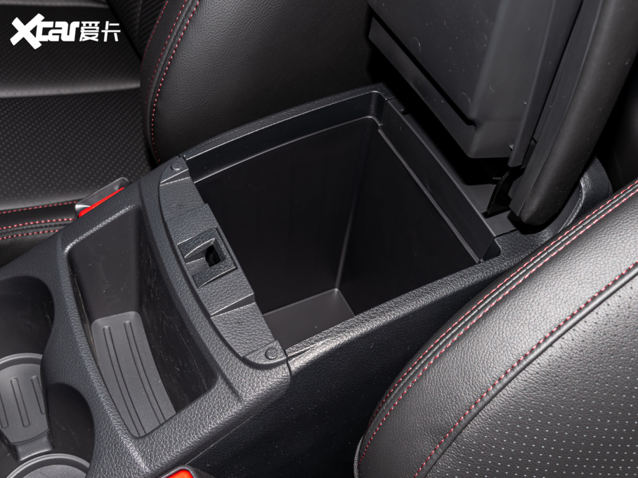 2022п 2.0L CVT XV Prem.A