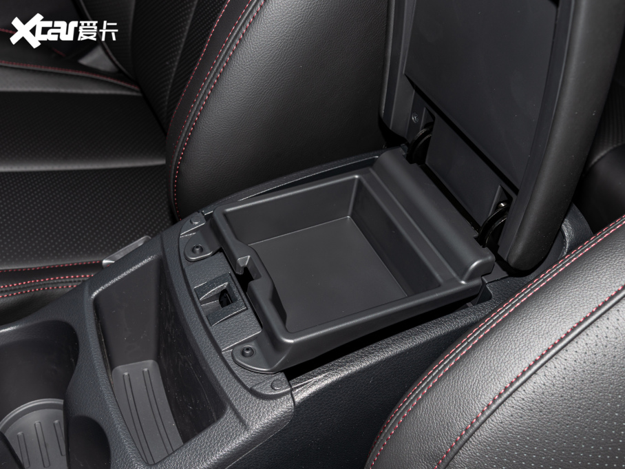 2022п 2.0L CVT XV Prem.A