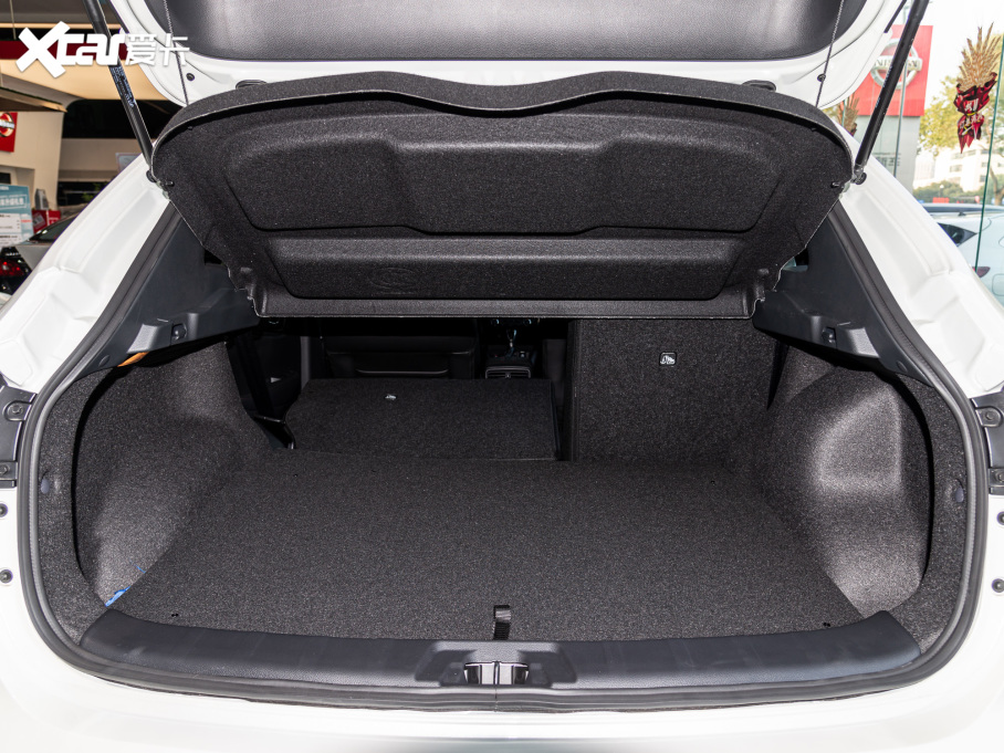 2022п 2.0L CVT XV Prem.A