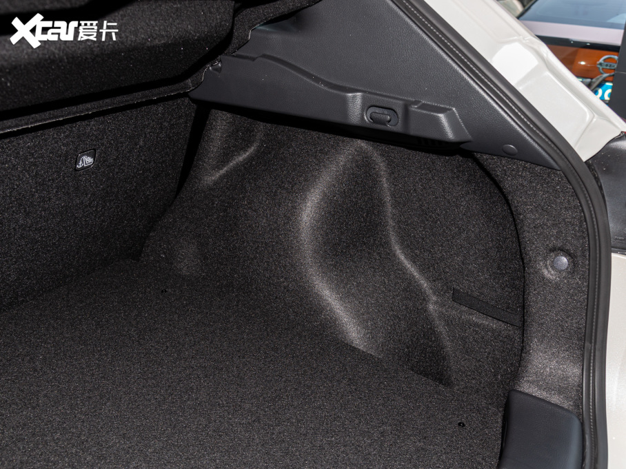 2022п 2.0L CVT XV Prem.A