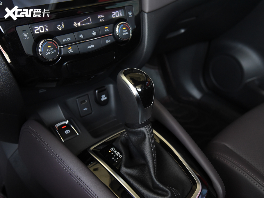 2022п 2.0L CVT XV PremСҹ