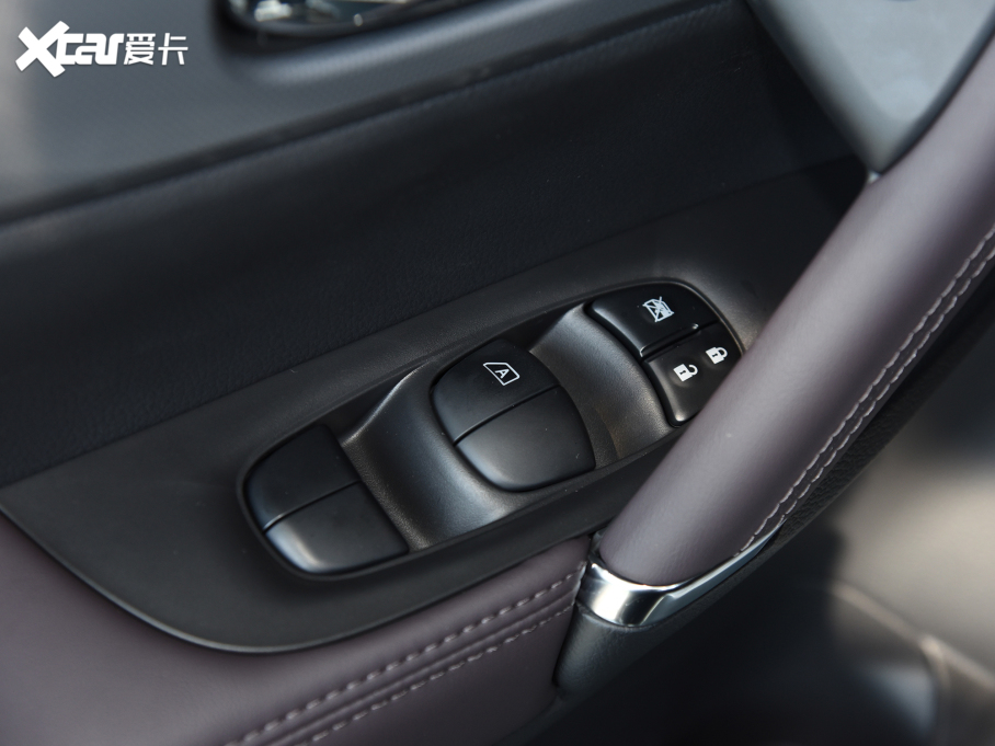 2022п 2.0L CVT XV PremСҹ