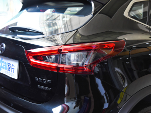 20222.0L CVT XV PremСҹ ^