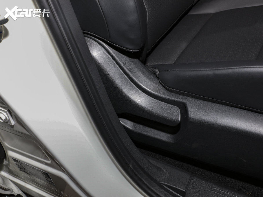 2022E VC-Turbo 300 CVT 2WD޶