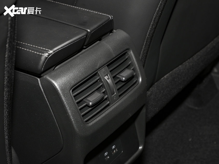 2022E VC-Turbo 300 CVT 2WD޶