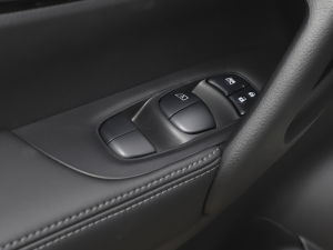 2022sҫ 2.0L  п؅^