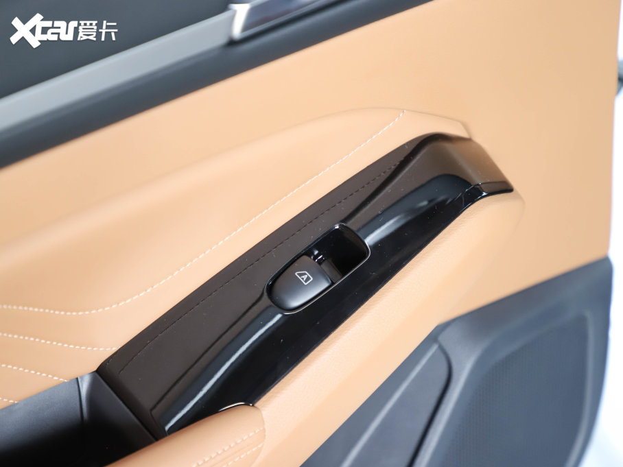 2022����[ 2.0T XV ������