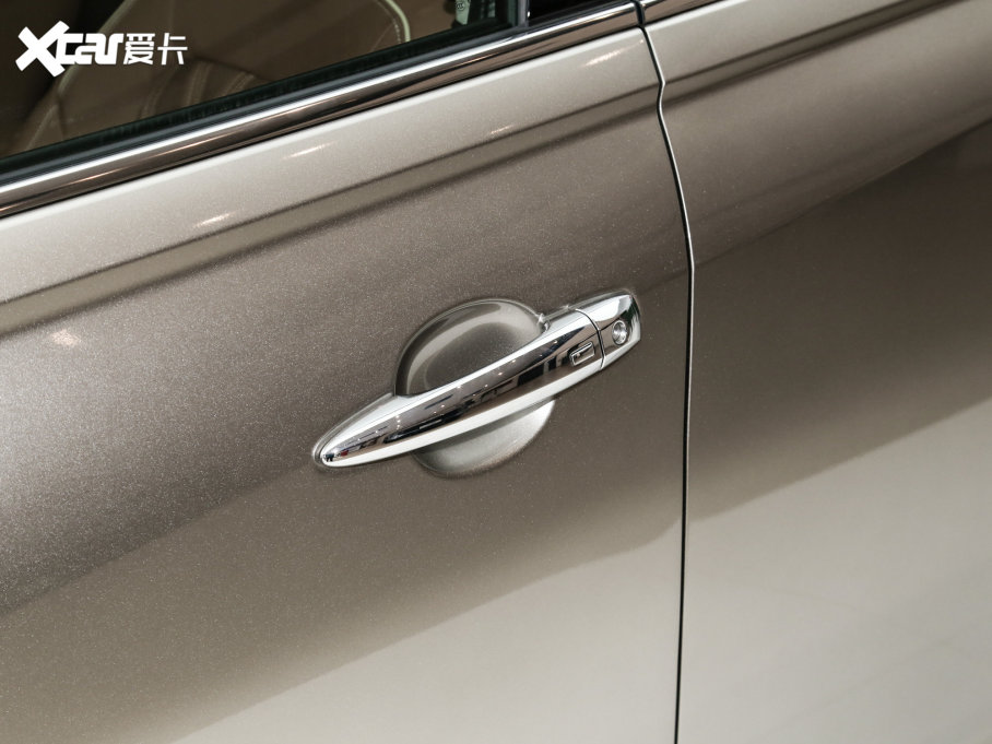 2022[ 2.0L XL-Upr (yu)