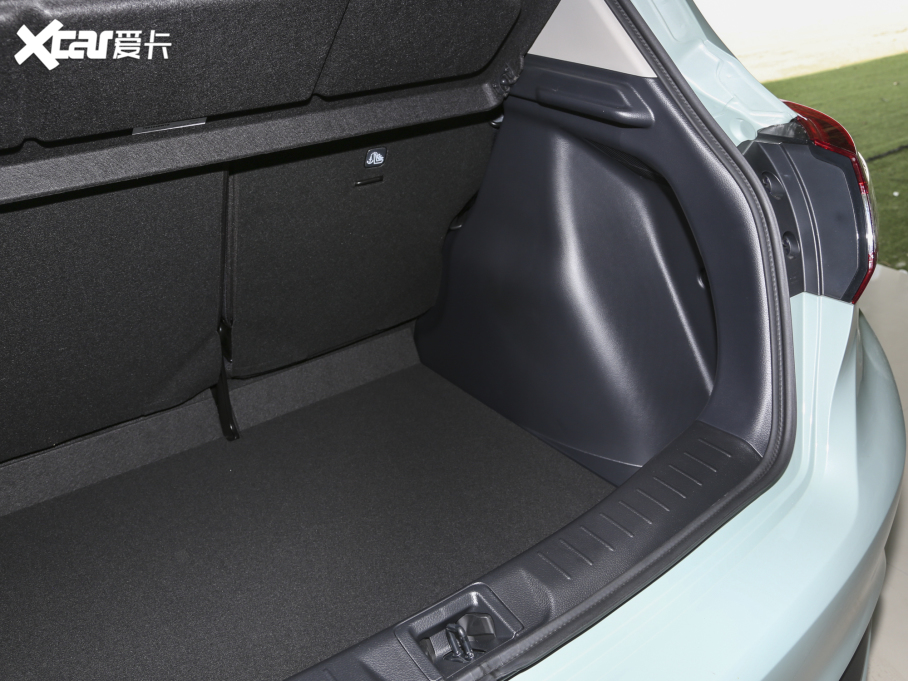 2024U_(d) 1.6L CVTа