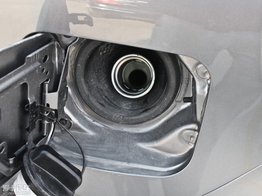 2010��Y 1.5XV AT���ǰ�