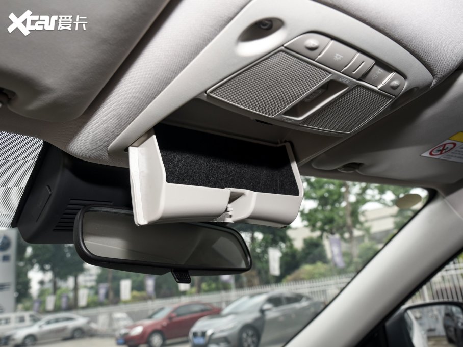 2023�����E �sҫ 2.0L �����������