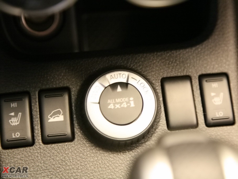 2010�����E 2.5L �o�������