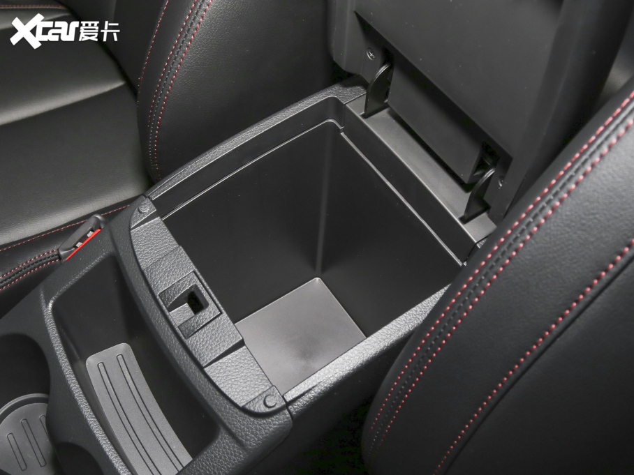 2023п  2.0L XV CVTm