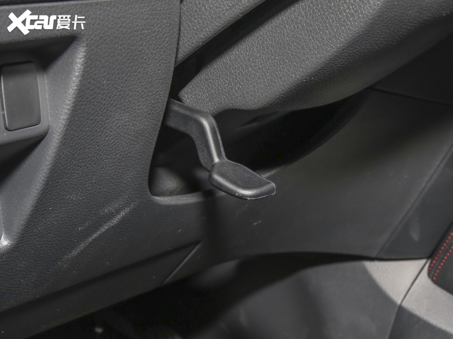 2023п (jng) 2.0L XV CVTm