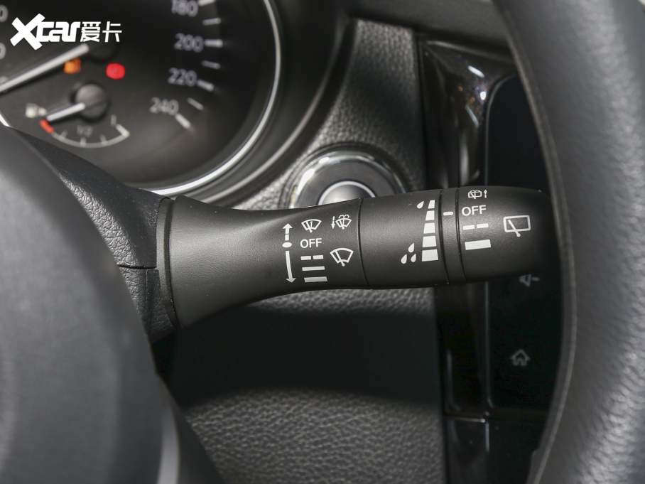 2023п  2.0L XV CVTm