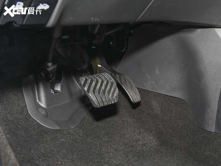 2023п  2.0L XV CVTm