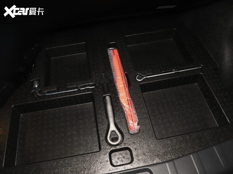 2025���п� �s�u 2.0L CVT XV���İ�