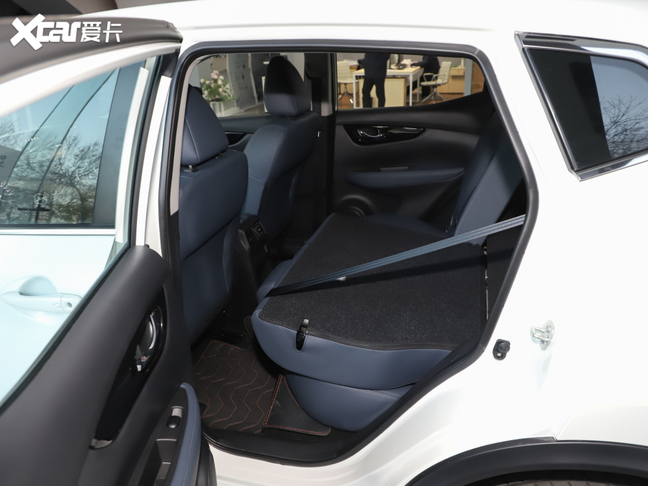 2025���п� �s�u 2.0L CVT XV���İ�