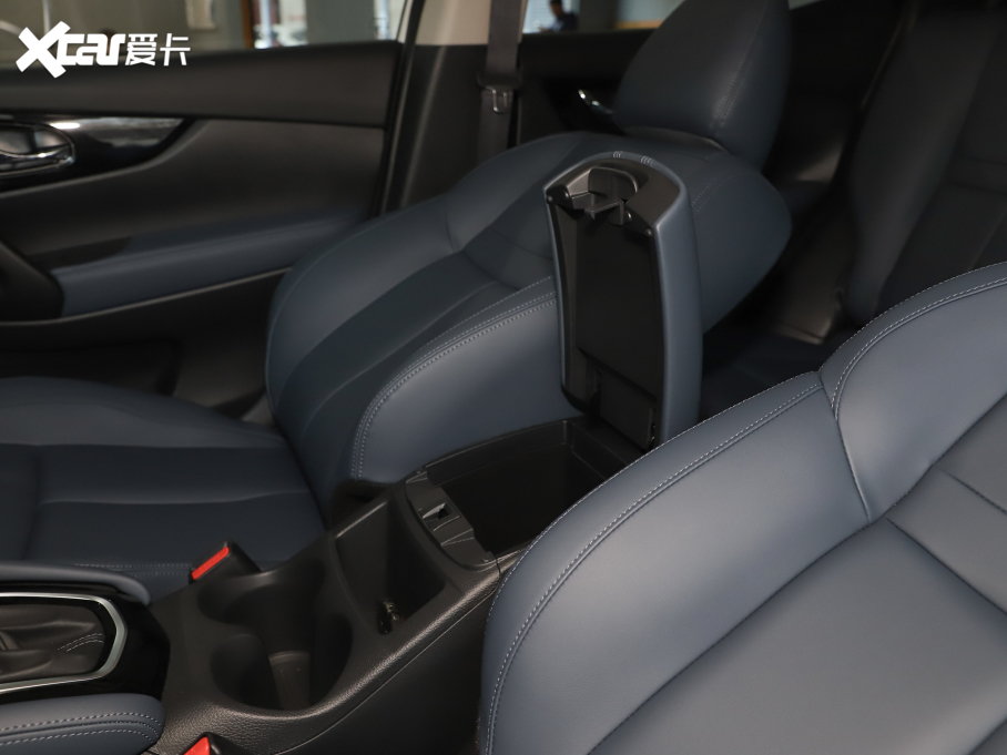 2025���п� �s�u 2.0L CVT XV���İ�