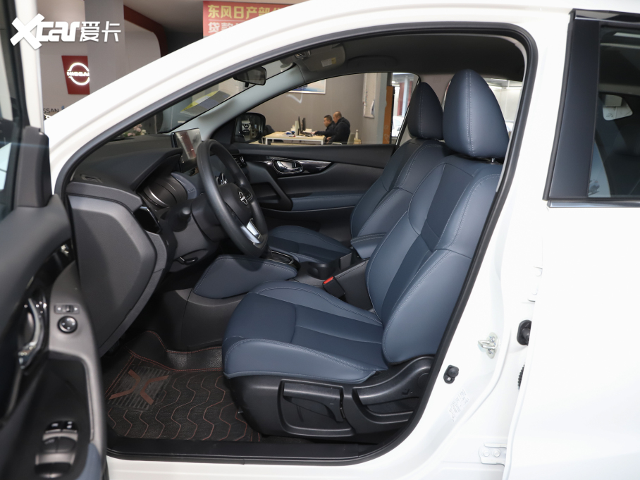 2025���п� �s�u 2.0L CVT XV���İ�