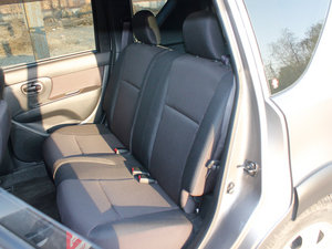 2010款1.6L 劲锐版自动智能版 后排座椅