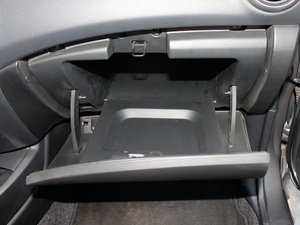 2010款1.6L 劲锐版自动智能版 空间座椅